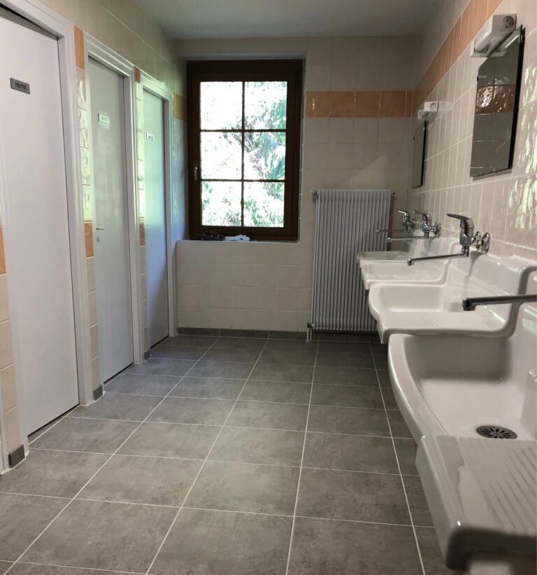 Douches lavabos gite le telemark-light