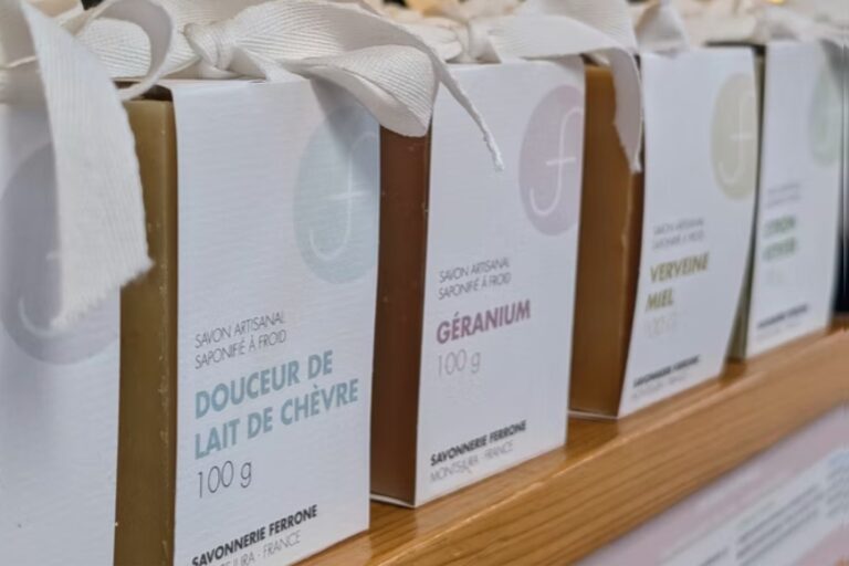 Packs savon Ferrone gite le telemark-light